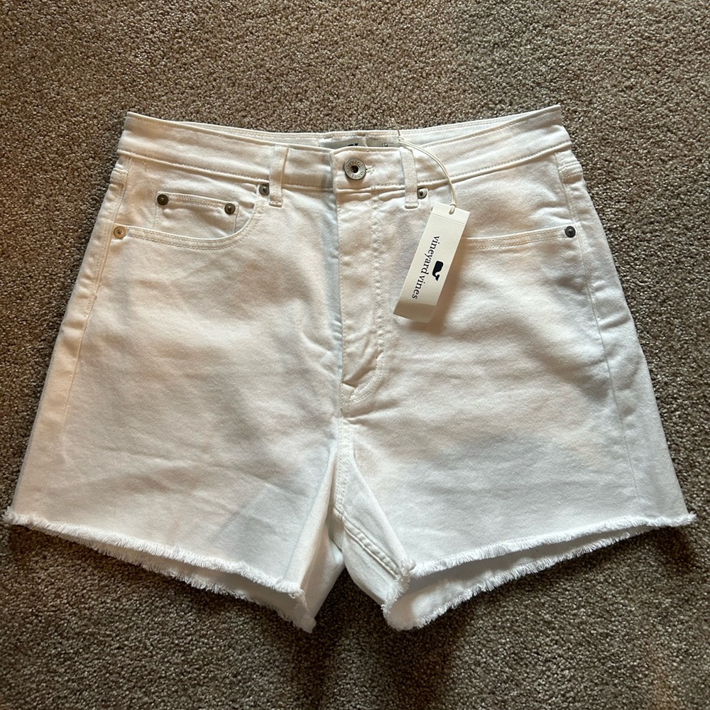 Vineyard Vines shorts